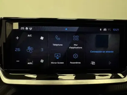 Photo 18 Peugeot 2008  Hybrid 145 e-DCS6