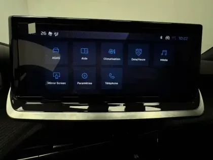 Photo 49 Peugeot 2008  Hybrid 145 e-DCS6