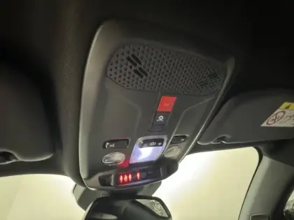 Photo 51 Peugeot 2008  Hybrid 145 e-DCS6