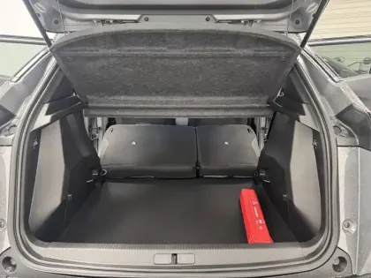 Photo 40 Peugeot 2008  Hybrid 145 e-DCS6