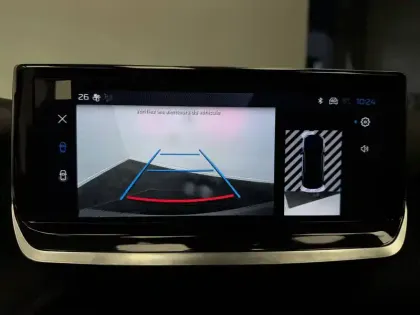 Photo 86 Peugeot 2008  Hybrid 145 e-DCS6