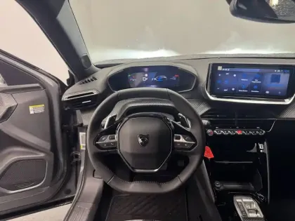 Photo 43 Peugeot 2008  Hybrid 145 e-DCS6