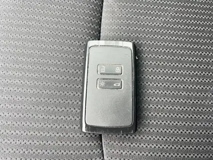 Photo 20 Renault Megane Mégane IV Berline Blue dCi 115 - 21N