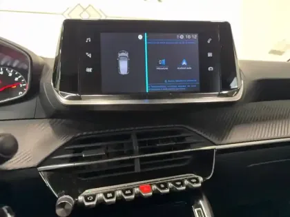 Photo 70 Peugeot 208  PURETECH 75 S&S BVM5