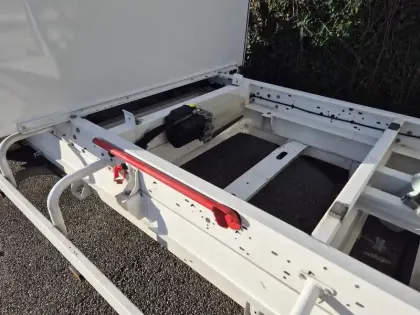 Photo 18 Peugeot Boxer  CC 435 L3 BLUEHDI 130