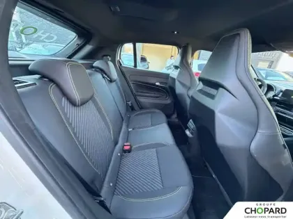 Photo 19 Abarth 600  e 240 ch