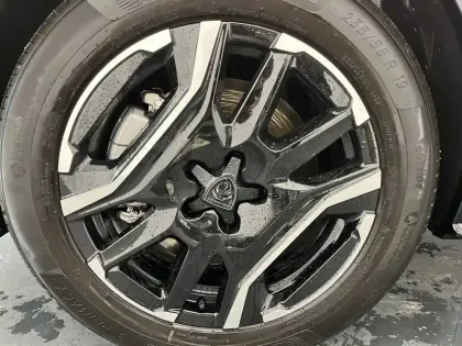 Photo 21 Peugeot 3008  Electrique 210 ch 73 kWh