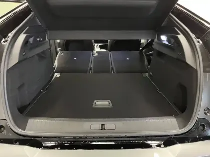 Photo 15 Peugeot 3008  Electrique 210 ch 73 kWh