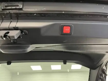 Photo 19 Peugeot 3008  Electrique 210 ch 73 kWh