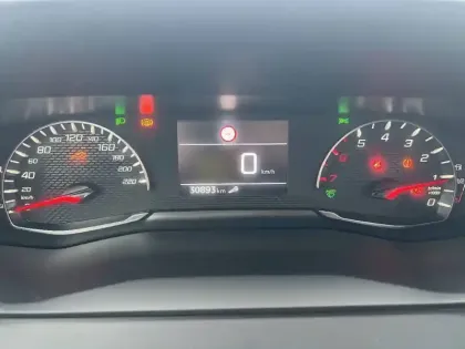 Photo 11 Peugeot 2008  PureTech 100 S&S BVM6