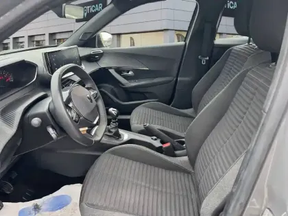 Photo 8 Peugeot 2008  PureTech 100 S&S BVM6