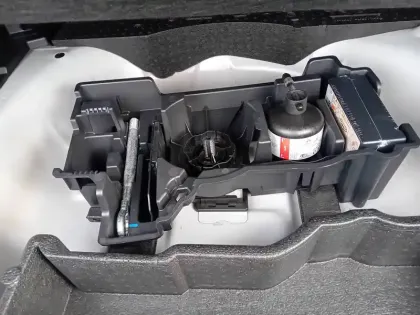 Photo 11 Peugeot 2008  PureTech 130 S&S EAT8