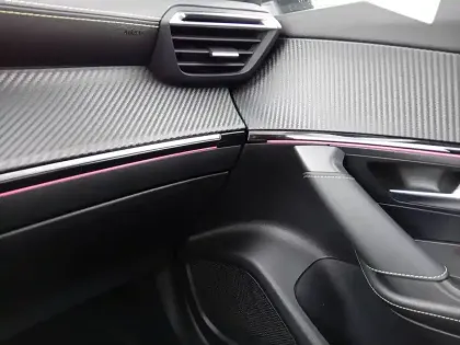 Photo 29 Peugeot 2008  PureTech 130 S&S EAT8