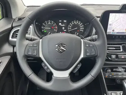 Photo 3 Suzuki S-cross  1.5 Dualjet Hybrid Auto