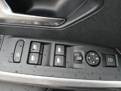 Photo 37 Peugeot 3008  Hybrid 145 e-DCS6