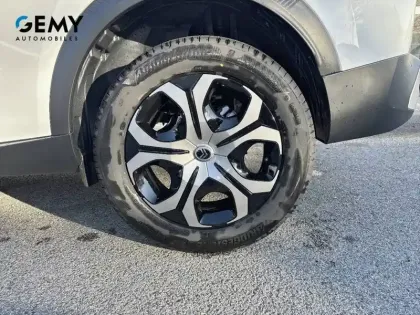 Photo 10 Citroën C3 Aircross  Hybride 145 e-DCS6