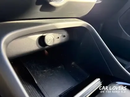 Photo 30 Volvo Xc40  B3 163 ch DCT7