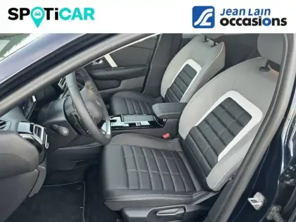 Photo 10 Citroën C4  Hybride 145 e-DCS6