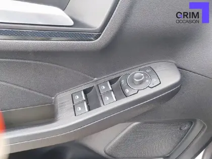 Photo 17 Ford Kuga  2.5 Duratec 190 ch FlexiFuel FHEV E85 Powershift