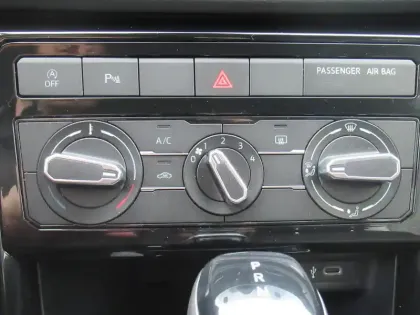 Photo 20 Volkswagen T-cross  1.0 TSI 116 Start/Stop DSG7