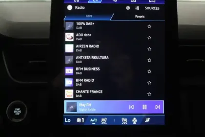 Photo 12 Renault Symbioz  E-Tech full hybrid 145