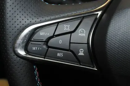 Photo 51 Renault Symbioz  E-Tech full hybrid 145