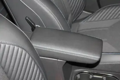 Photo 30 Renault Symbioz  E-Tech full hybrid 145