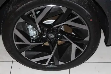 Photo 44 Renault Symbioz  E-Tech full hybrid 145