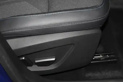 Photo 27 Renault Symbioz  E-Tech full hybrid 145