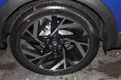 Photo 40 Renault Symbioz  E-Tech full hybrid 145