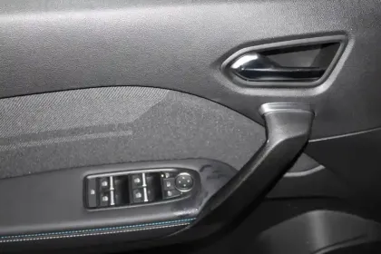 Photo 46 Renault Symbioz  E-Tech full hybrid 145