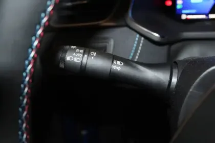 Photo 16 Renault Symbioz  E-Tech full hybrid 145