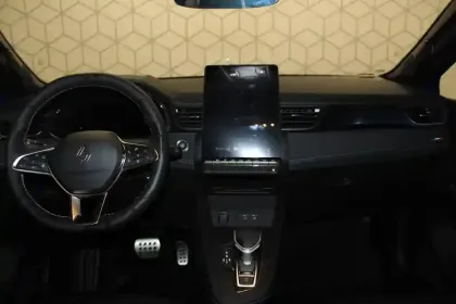 Photo 38 Renault Symbioz  E-Tech full hybrid 145