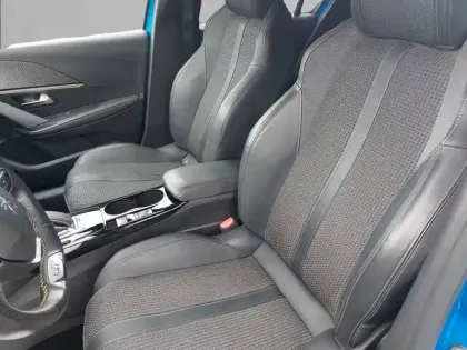 Photo 10 Peugeot 208  PureTech 130 S&S EAT8