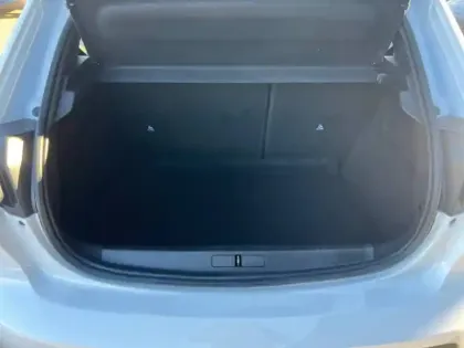 Photo 39 Peugeot 208  PureTech 100 S&S BVM6