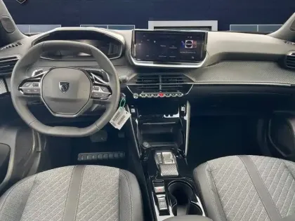 Photo 12 Peugeot 2008  Hybrid 145 e-DCS6