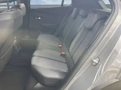 Photo 14 Peugeot 2008  Hybrid 145 e-DCS6