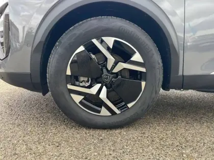 Photo 8 Peugeot 2008  Hybrid 145 e-DCS6