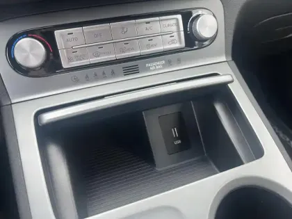 Photo 11 Hyundai Kona  Electrique 39 kWh - 136 ch