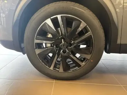 Photo 32 Peugeot 2008  Hybrid 145 e-DCS6