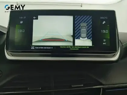 Photo 33 Peugeot 2008  PureTech 130 S&S EAT8