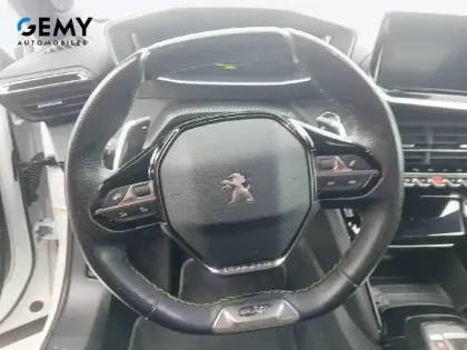 Photo 31 Peugeot 2008  PureTech 130 S&S EAT8