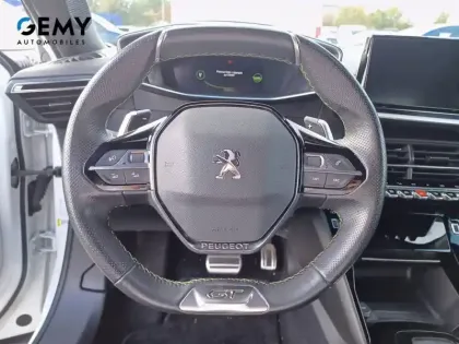 Photo 12 Peugeot 2008  PureTech 130 S&S EAT8