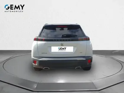 Photo 4 Peugeot 2008  PureTech 130 S&S EAT8