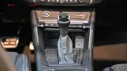 Photo 21 Audi Q3  45 TFSIe 245 ch S tronic 6