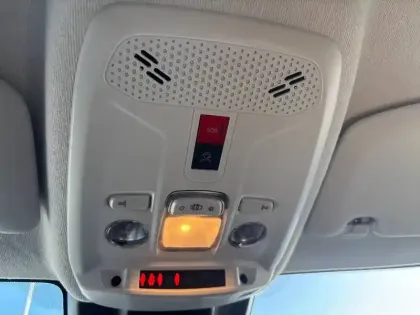 Photo 19 Peugeot 208  Hybrid 110 e-DCS6