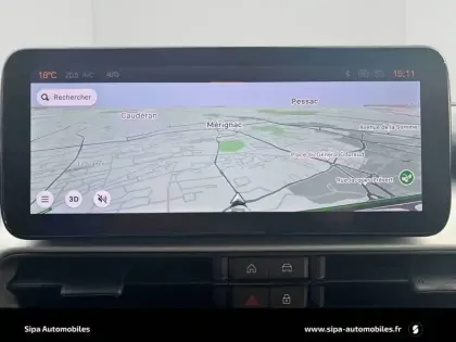 Photo 13 Jeep Avenger  1.2 Turbo T3 110 ch e-Hybrid BVR6