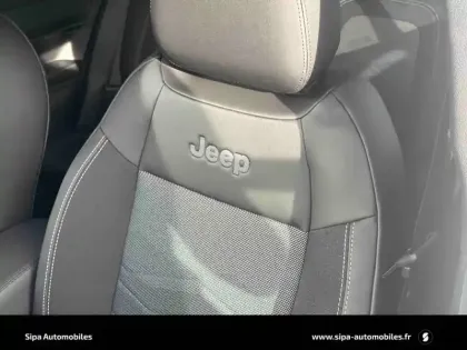 Photo 28 Jeep Avenger  1.2 Turbo T3 110 ch e-Hybrid BVR6