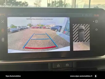 Photo 23 Jeep Avenger  1.2 Turbo T3 110 ch e-Hybrid BVR6