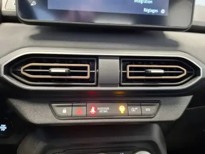 Photo 74 Dacia Sandero  ECO-G 100 GSR2